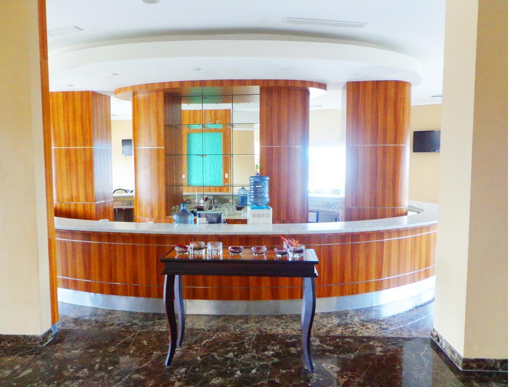 Sapadia Hotel Siantar Пематангсіантар Екстер'єр фото